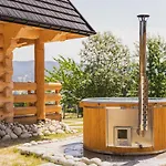 Gorce Sauna Jacuzzi Chalet *