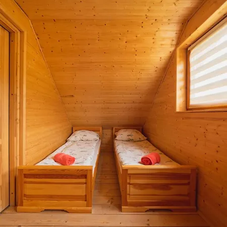 Gorce Sauna Jacuzzi בקתה Klikuszowa